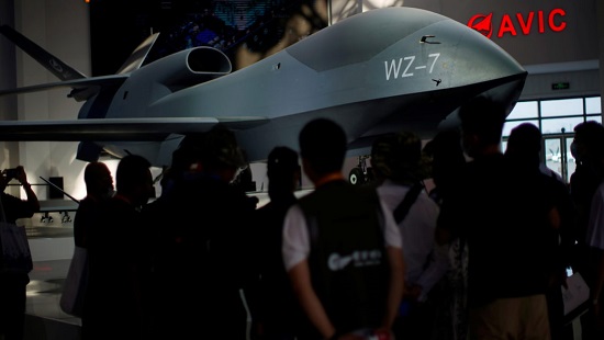 WZ-7: Ο «βρυχώμενος δράκος» της Κίνας που βάζει στο «στόχαστρο» τις ΗΠΑ [vid]